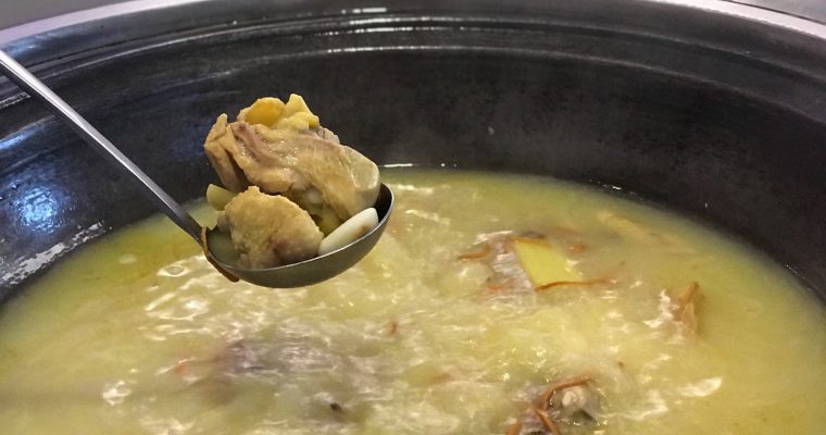 【彩興來來火鍋】大大鑊濃郁雞湯邊爐