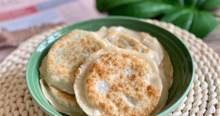 【CurlyCanCook】餃子皮剩了怎麼辦？一起做蔥油餅！