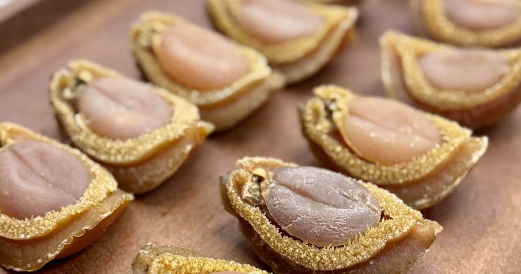 【鮑魚農夫】南非唯一合法持鮑魚捕撈權華人  李國士將溏心乾鮑平民化